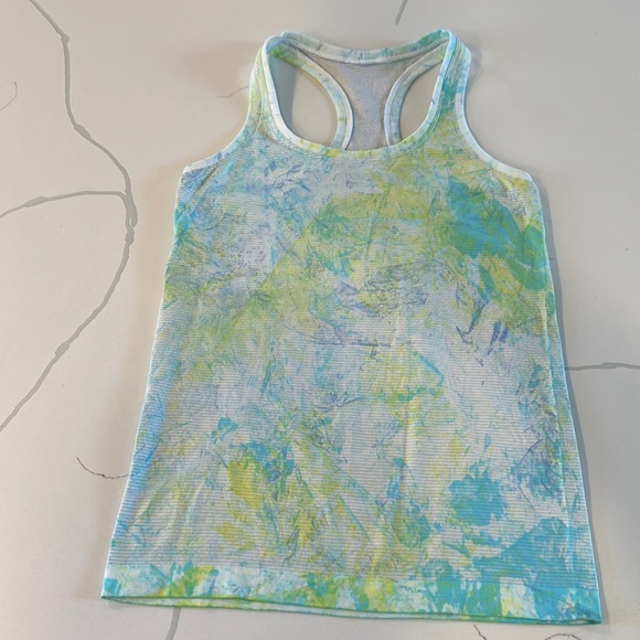 lululemon athletica Tops - Lululemon seawheeze swiftly tank top white blue green tie dye size 6
